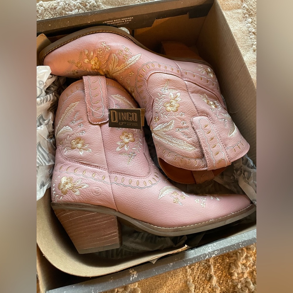Dingo 1969 Primrose Leather Booties - Size 8 - New w Tags 🏷️ from Anthropologie